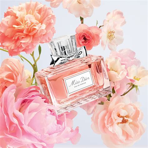 fragrance notes in miss dior|miss dior scent notes.